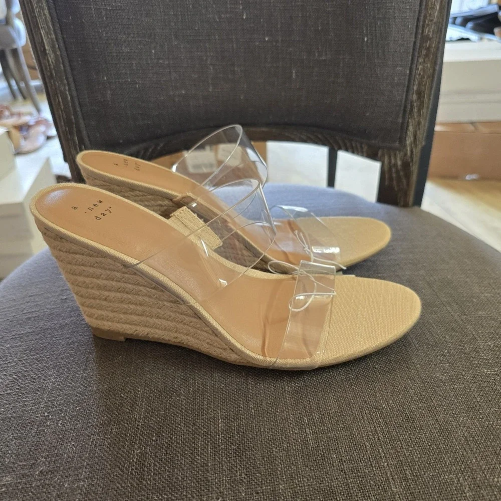 A New Day Wedge Sandals Clear Strap Ansel Platform Heels Tan Size 10 NWT - Picture 2 of 4